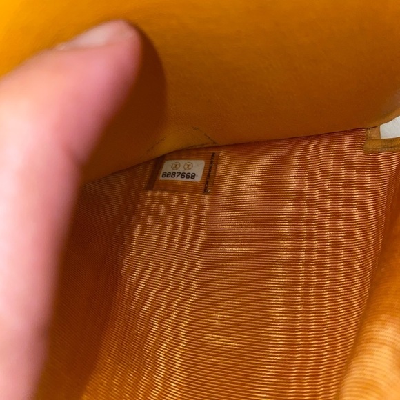 Chanel Compact wallet - Picture 6 of 16